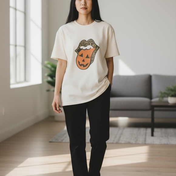 Spooky season white T-Shirt with Pumpkin Lips Design - Picture 2 of 2